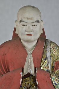 長光寺の日禅上人坐像