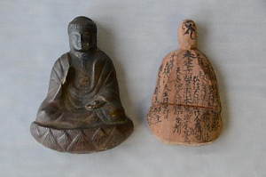 銅造薬師如来坐像（懸仏化仏） 一躯 付木造薬師如来坐像　一躯