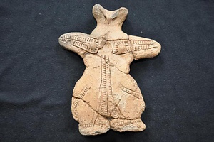 坂ノ上Ｆ遺跡出土土偶