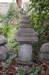 下甲北出口の赤碕塔