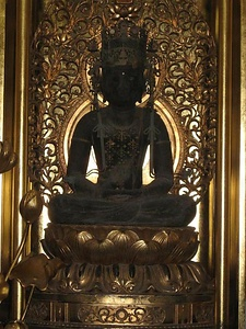 木造大日如来坐像