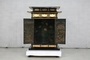 木造黒漆塗厨子