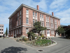 西南学院大学博物館（ドージャー記念館）