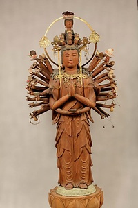 木造千手観音立像