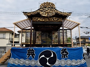 葉鹿仲町の屋台<BR/>（旧名称　山車）