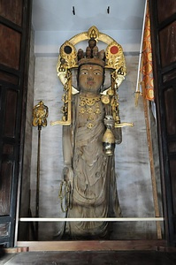 木造十一面観音立像