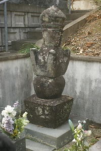 阿金法印五輪塔