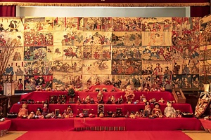 小千谷の雛祭りにおける絵紙飾りの習俗