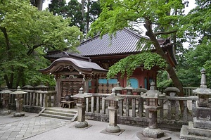 延暦寺浄土院<br />
　伝教大師御廟<br />
　唐門<br />
　拝殿