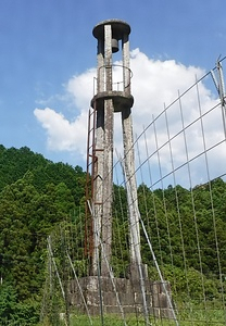 小野谷の石造警鐘台　附建設記念碑