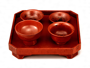 朱漆塗八隅膳・椀