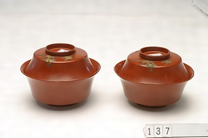 137  椀（吸い物・木製）