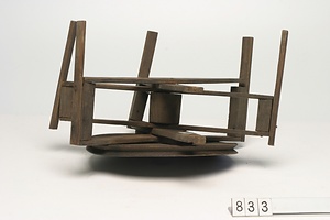 833 糸枠