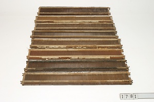 1781 筬