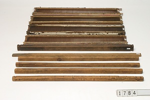 1784 筬