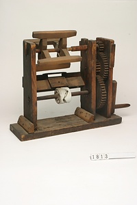 1813 座繰