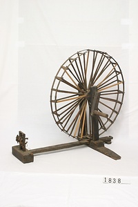 1838 糸車