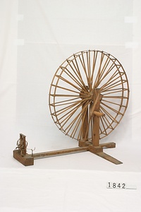 1842 糸車