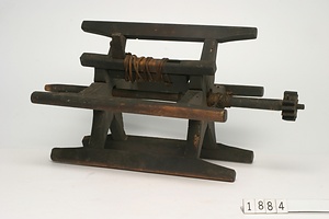 1884 糸枠