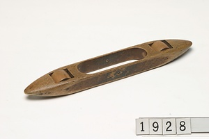 1928 杼
