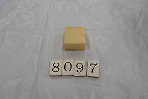 8097 蝋