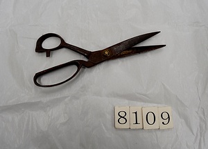 8109 裁ち鋏