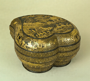 楼閣人物図螺鈿桃形食籠