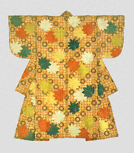 赤地七宝に八ツ手文唐織