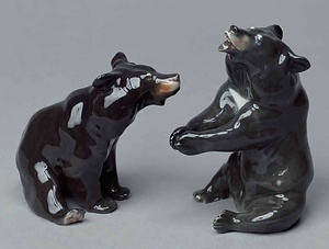 色絵熊置物