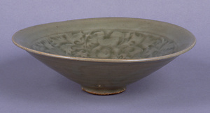 青磁印花牡丹唐子文碗 耀州窯