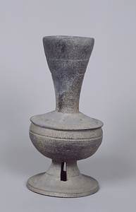 弁財古墳 須恵器 脚付長頸壺
