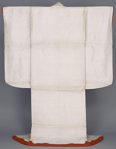 白地幸菱文様浮織物打掛・付帯 白地幸菱に家紋散し文様浮織物振袖