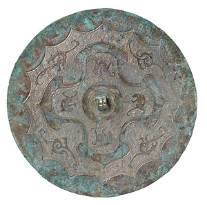 連弧文細地虺龍鏡