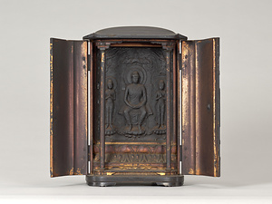 厨子入方形三尊塼仏