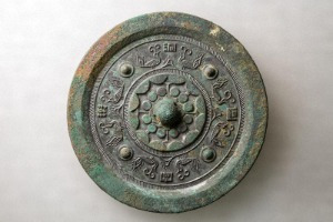 八禽鏡