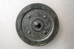 虺龍文鏡（雲気禽獣文鏡）