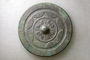 蝙蝠座内行花文鏡