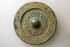 神人歌舞画象鏡
