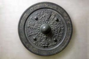 神人歌舞画象鏡