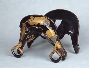 蒔絵南蛮人文鞍