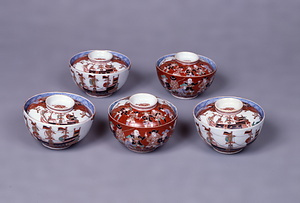 色絵帆船に阿蘭陀人文蓋付碗