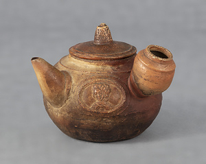 浮彫り西洋婦人文水注