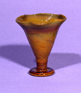 練上手脚付ガラス盃
