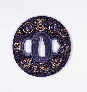 洋文字入り南蛮人唐草文鐔