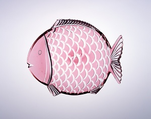 切子金赤色被せ鯛形ガラス皿