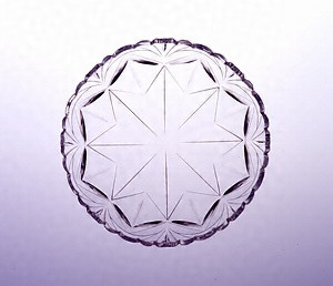 手彫り切子剣菊・格子文ガラス皿（薩摩系）