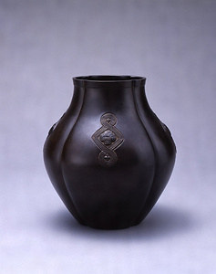 鋳銅結び紐文花器