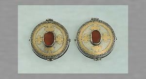 護符入れ（ボズベント）