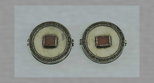 護符入れ（ボズベント）