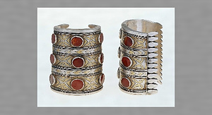 腕飾り（ビレジク）